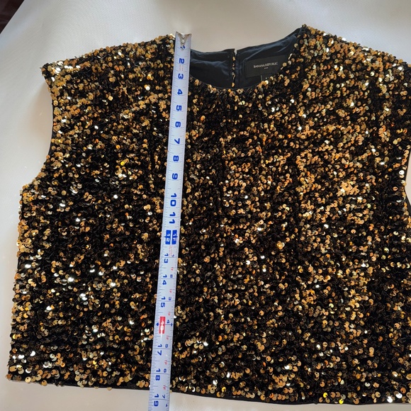 Banana Republic Alina Sequin Top Black and Gold SPECIAL! sz M - Picture 9 of 10